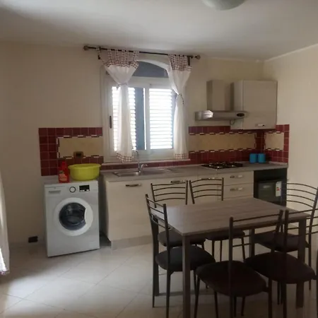Casa Miramare Lägenhetshotell Portopalo Di Capo Passero